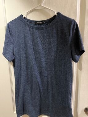 Medium women’s t-shirt